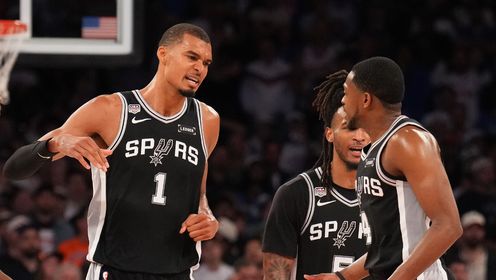 [腾讯原声集锦]🏀马刺6人上双胜尼克斯追至1-2 文班32+8+6 大头32分&末节12分